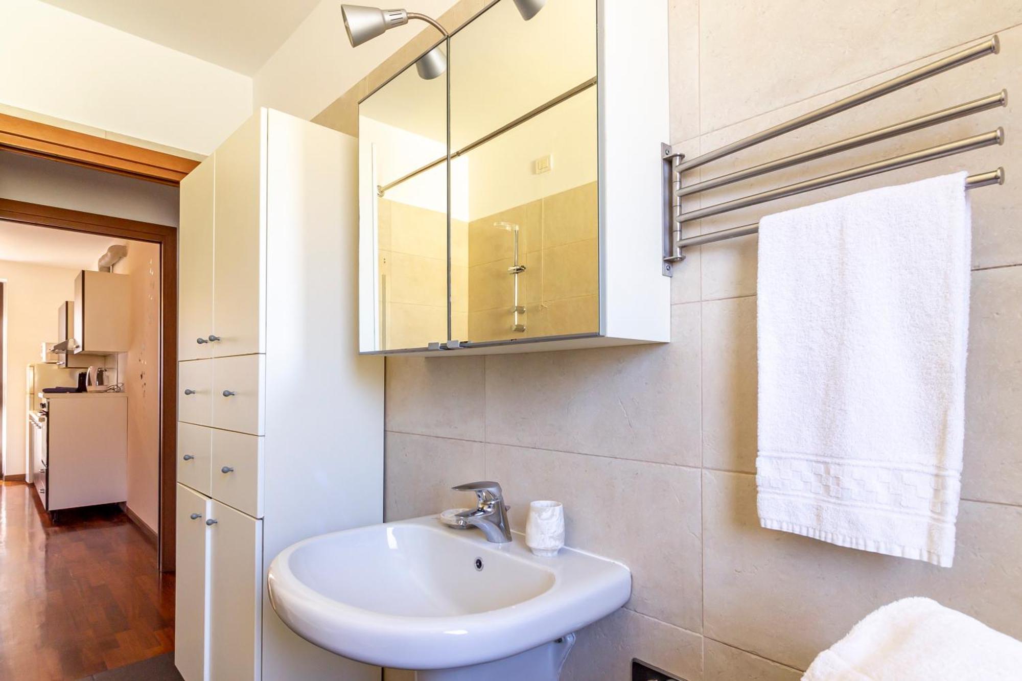 Station & Center - Self Check-in & Remote Access Appartement